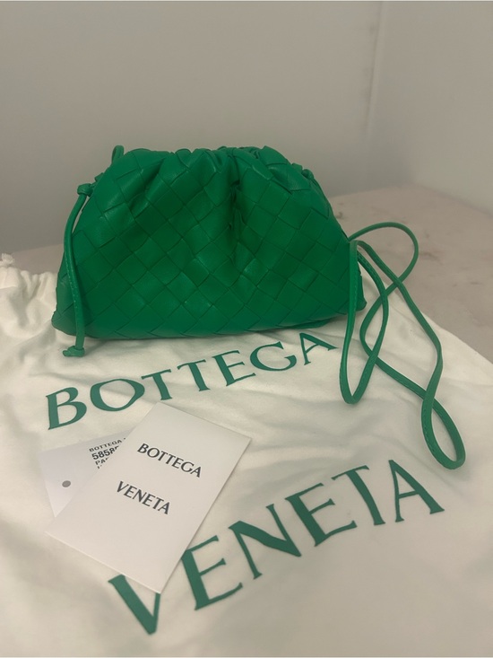 Bottega Veneta Handbags - Bottega Veneta woven Intrecciato Pouch Crossbody Bag green New